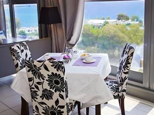 Galaxy Hotel Hotel in Alimos