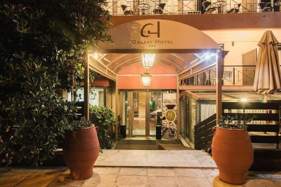 Galaxy Hotel Hotel in Alimos