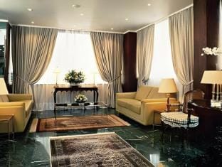 The Park Hotel Piraeus Hotel in Pireas