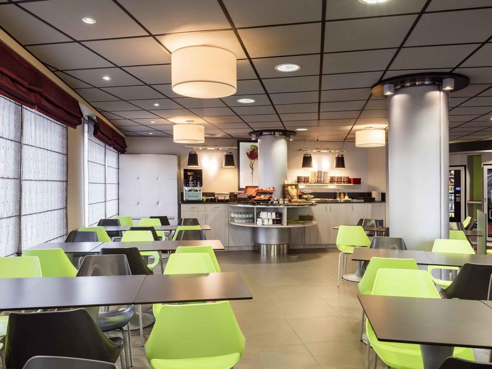 Aparthotel Adagio Paris Malakoff Chatillon Hotel in Montrouge