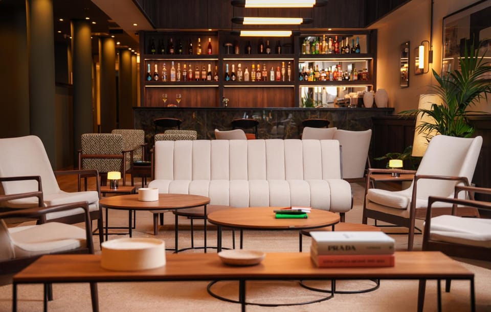 Bar/lounge