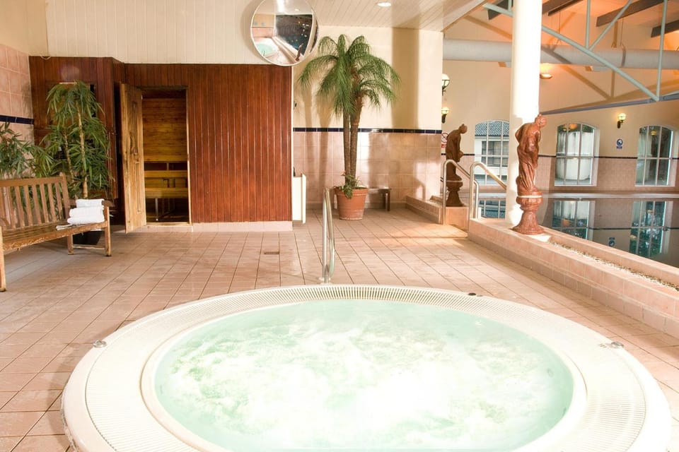 Treacys West County Conference and Leisure Centre Hotel in Ennis