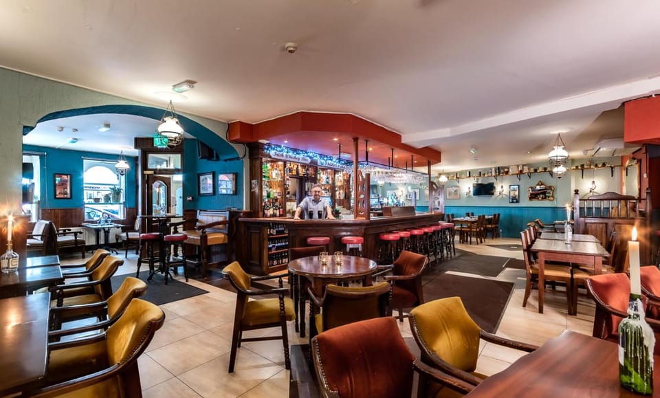 Foley's Guesthouse & Self Catering Holiday Homes Hotel in Kenmare
