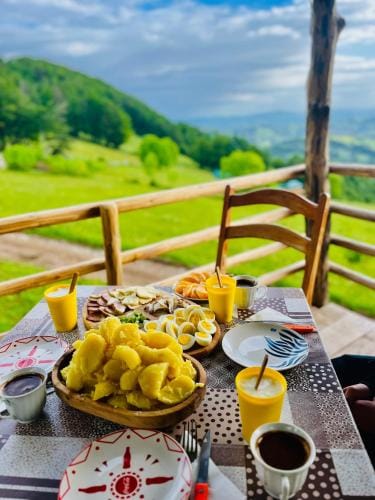 Katun Lanista-Kolibe Bogavac Lodge in Montenegro