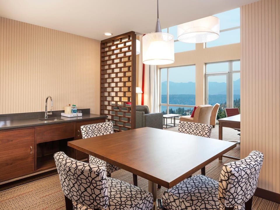 Four Points by Sheraton Seattle Airport South Hotel in Des Moines