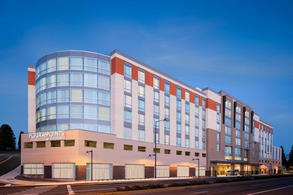 Four Points by Sheraton Seattle Airport South Hotel in Des Moines