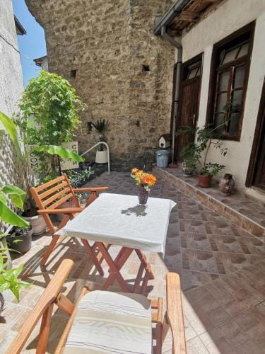 Vila Kosta City Center Port Hotel in Ohrid