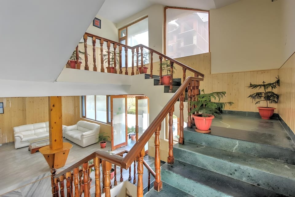 Hotel Mountain Face Hotel in Manali
