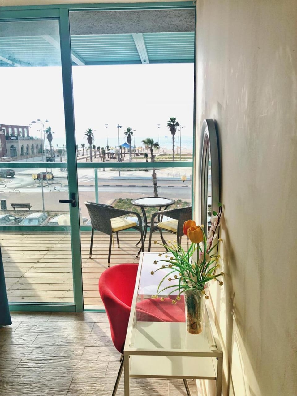 Sur La Mer Hotel in South District