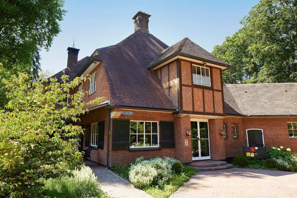 Auberge Du Bonheur Hotel in Tilburg