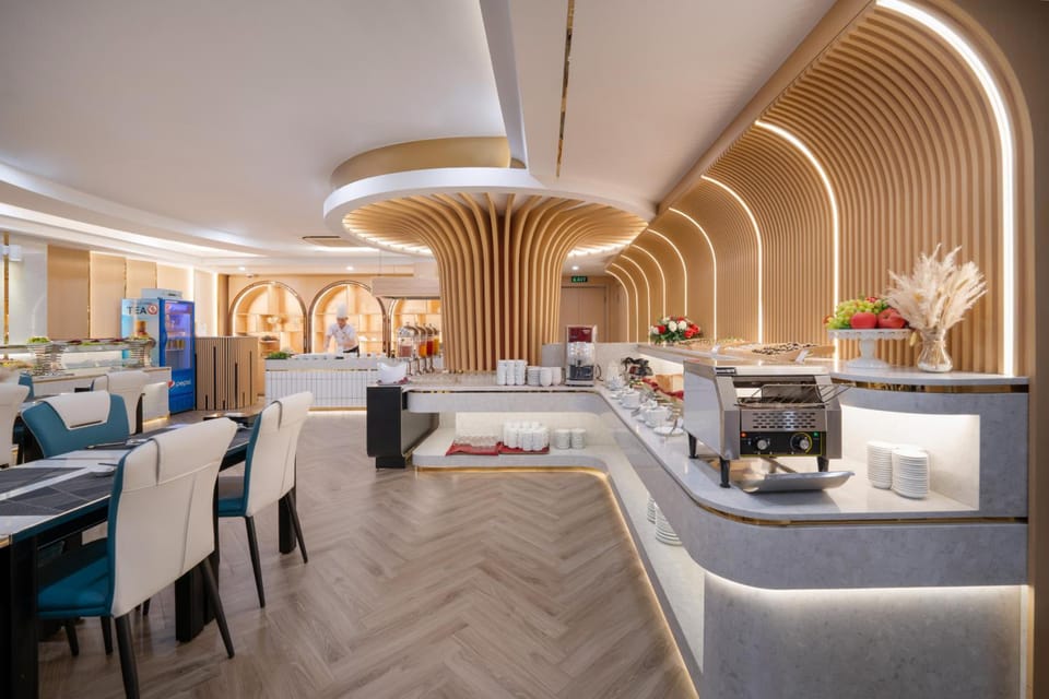 BlueSun Danang Beach Hotel Hotel in Da Nang