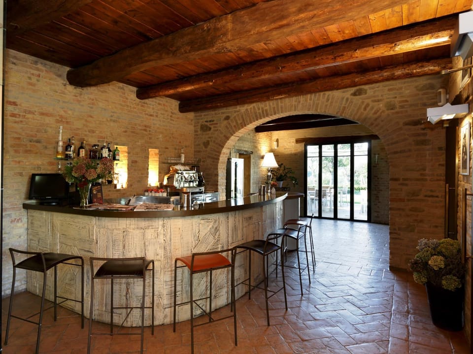 Urbino Resort - Tenuta Santi Giacomo e Filippo Apartment hotel in Marche