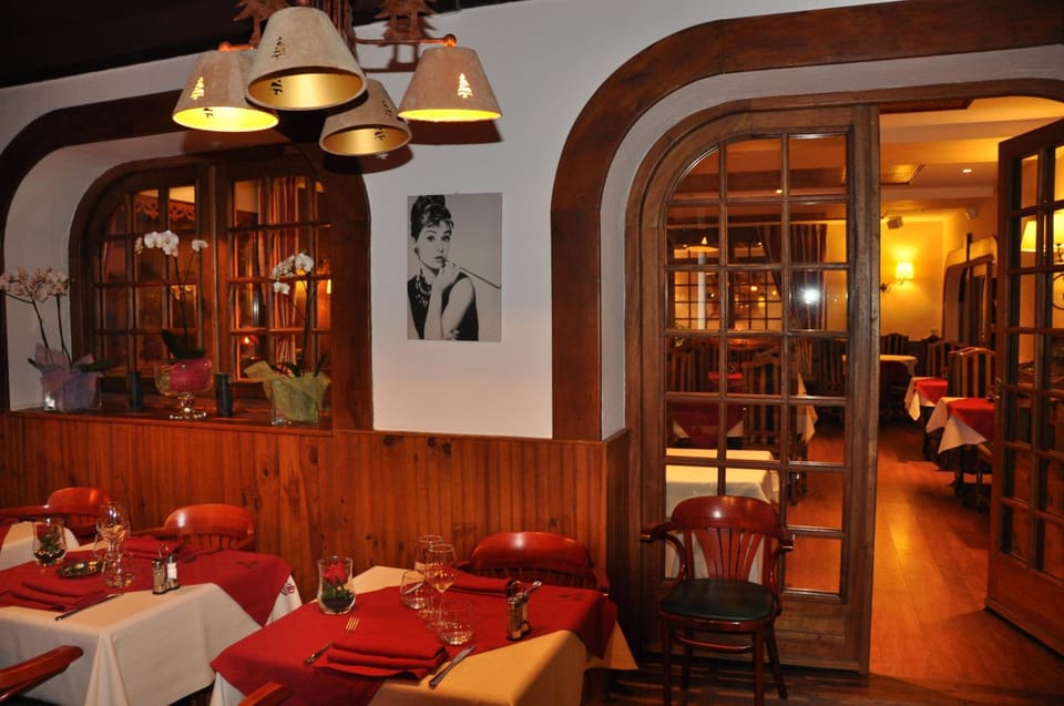Le Chalet Suisse Hotel in Piedmont