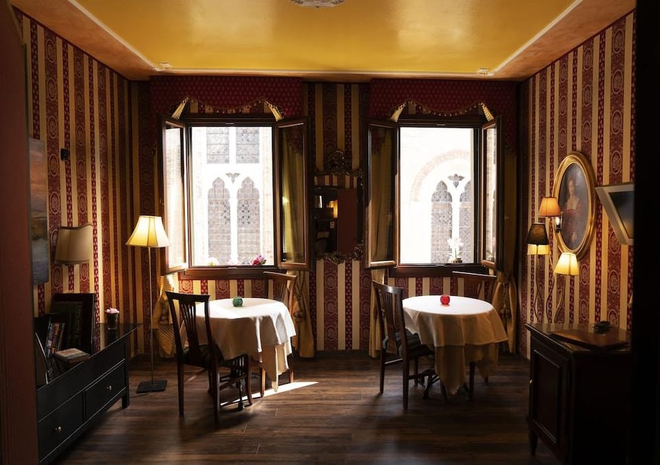 Ca' Morosini Hotel in San Marco