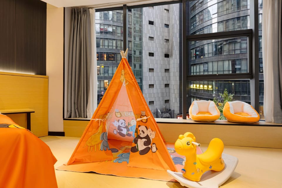 IU Hotel Chongqing Jiefangbei Hongyadong Chaotianmen Hotel in China