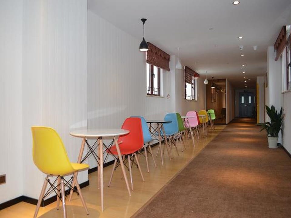 7 Days Inn  Suzhou Luzhi Ancient Town Scenic Spot Hotel in Shanghai