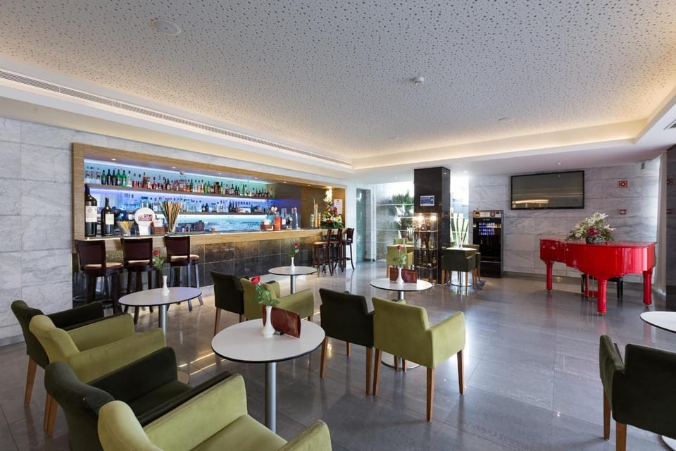 Bar/lounge