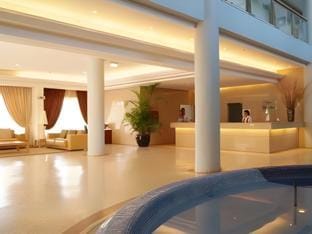 Balaia Plaza Apartment hotel in Olhos de Água