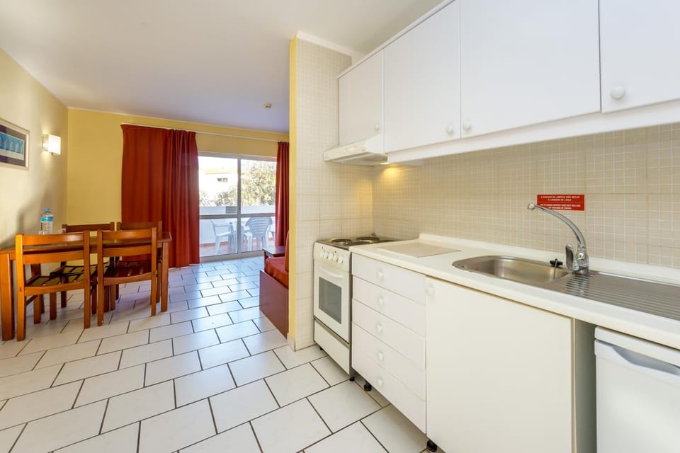 Pateo Village Apartment hotel in Guia