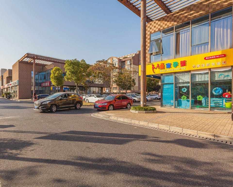 贝壳酒店(昆山花桥镇花集路店) Hotel in Shanghai