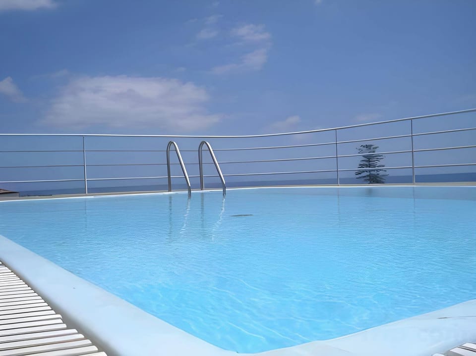Aparthotel Imperatriz Apartment hotel in Funchal