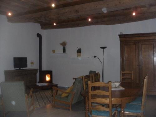 grange dans ancien corps de ferme Hotel in Normandy