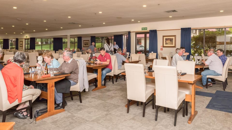 Distinction Hamilton Hotel & Conference Centre Hotel in Hamilton