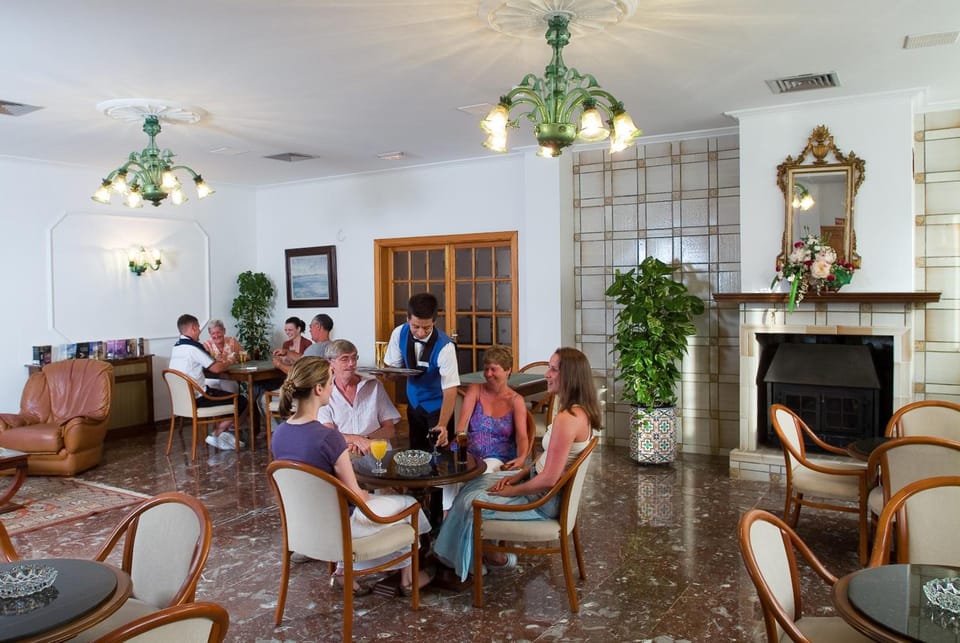 Bar/lounge