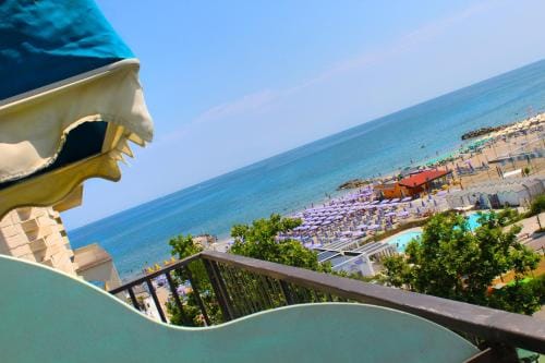 Hotel Bristol - a 30 mt dalla spiaggia Hotel in Misano Adriatico