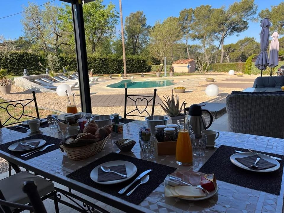 Domaine Le Mas Sans Soucis Hotel in Fayence