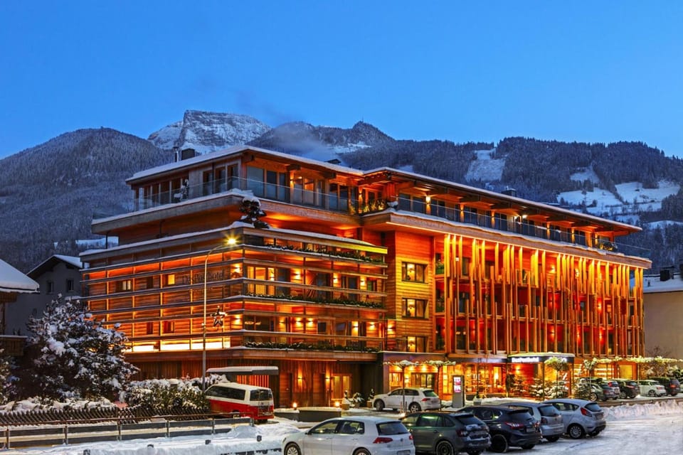 Small Luxury Hotel of the World - DasPosthotel Hotel in Zell am Ziller