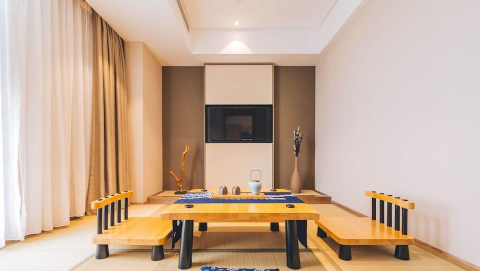 Atour Hotel Hangzhou Xixi Zijingang Hotel in Hangzhou