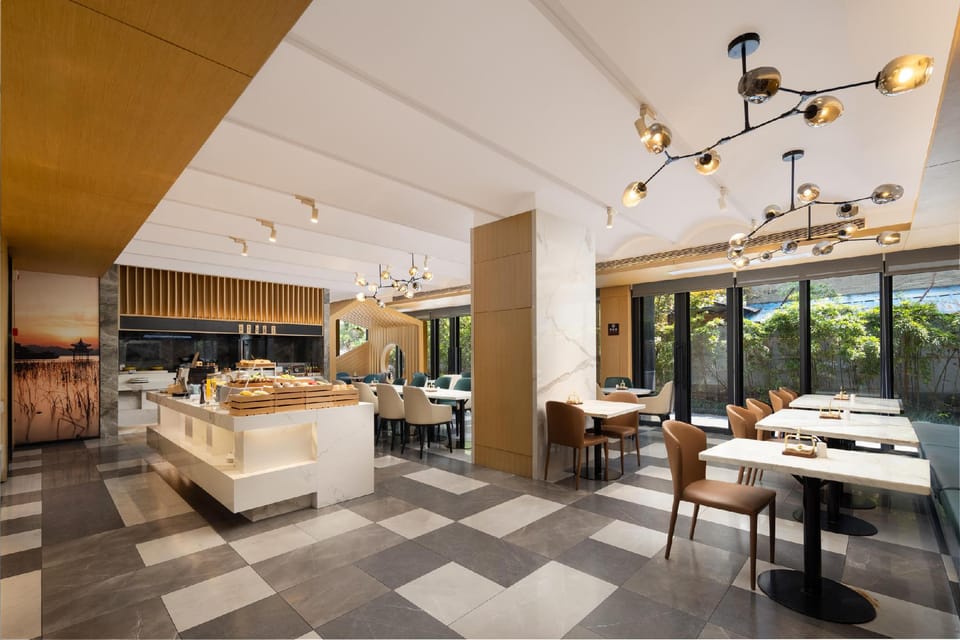 Atour Hotel Hangzhou Huajiachi Fengqi Dong Road Hotel in Hangzhou