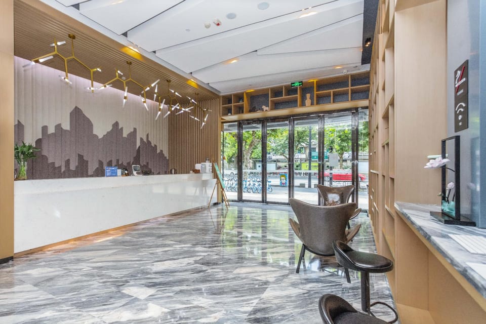Atour Hotel Hangzhou West Lake Riverside Hotel in Hangzhou