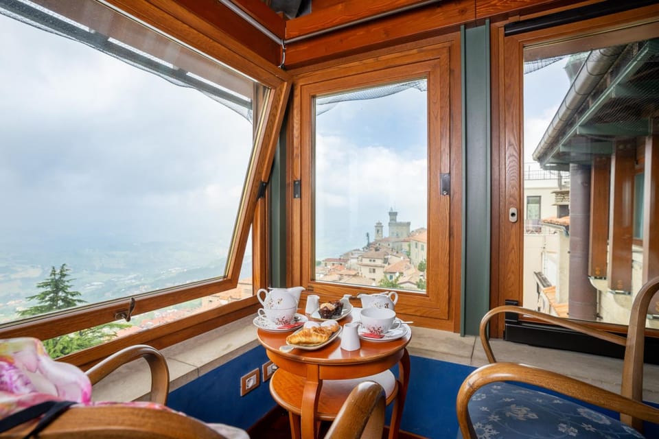 Hotel Cesare Hotel in Marche