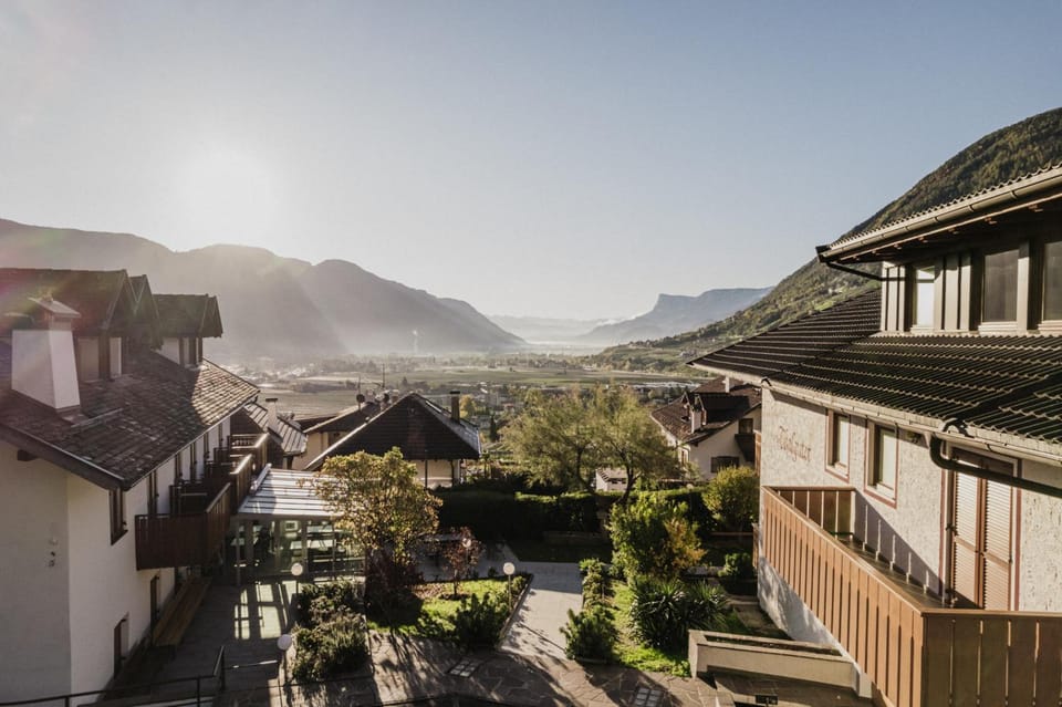 Thalguter - Rooms & Breakfast Hotel in Algund