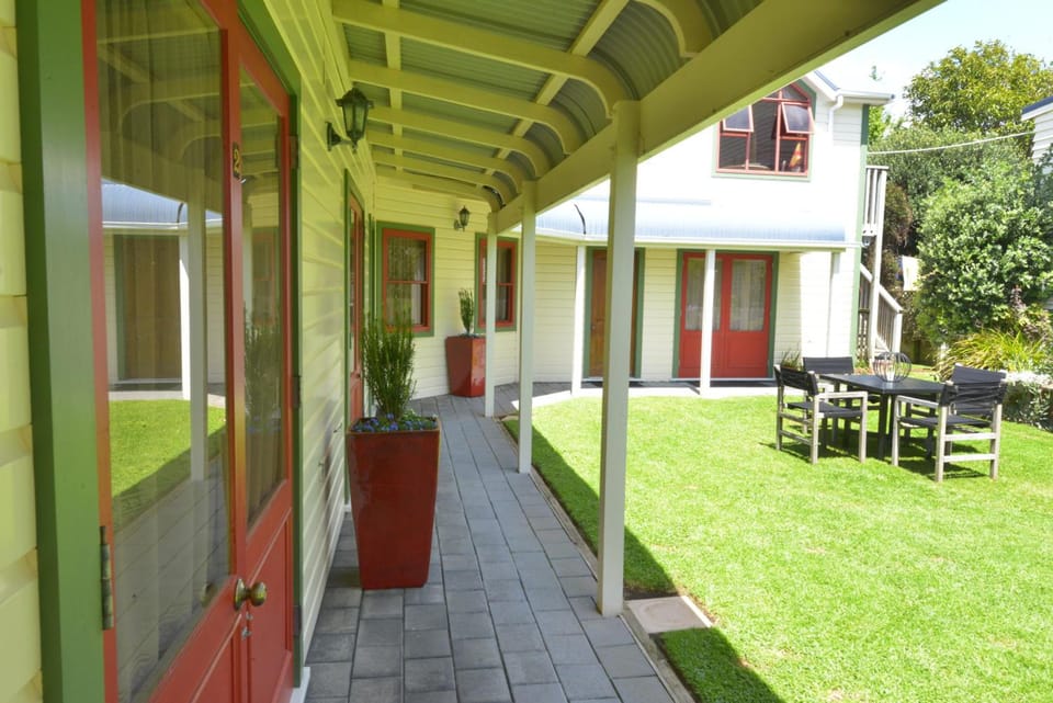 Ducks & Drakes Boutique Motel & Backpackers Motel in New Plymouth