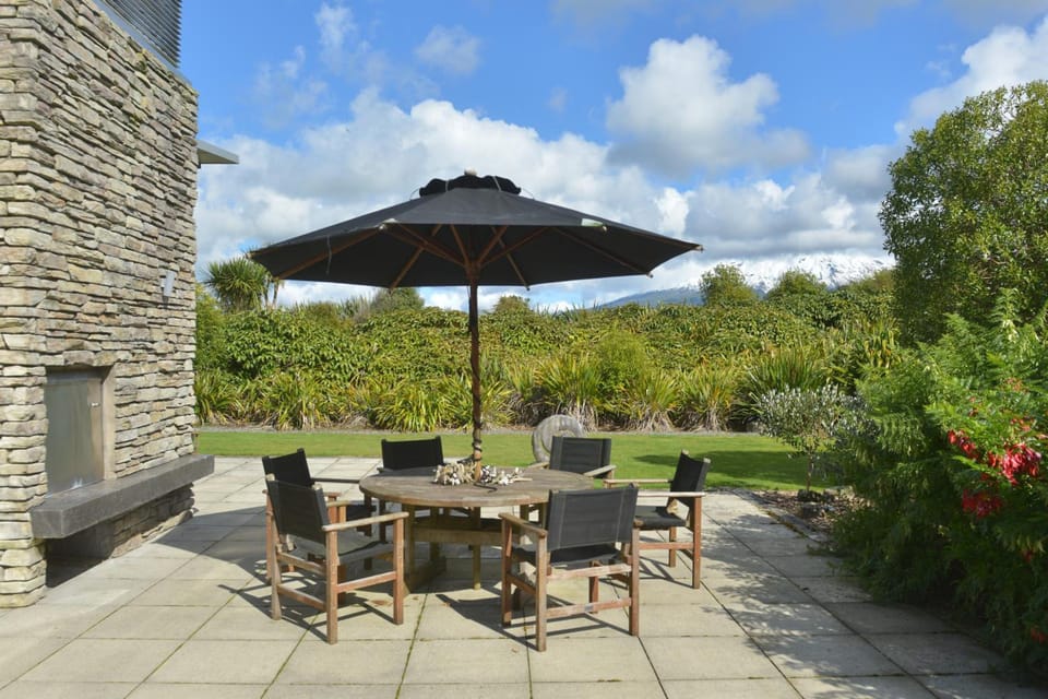 Platinum Lodge & Day Spa Lodge in Taranaki, New Zealand