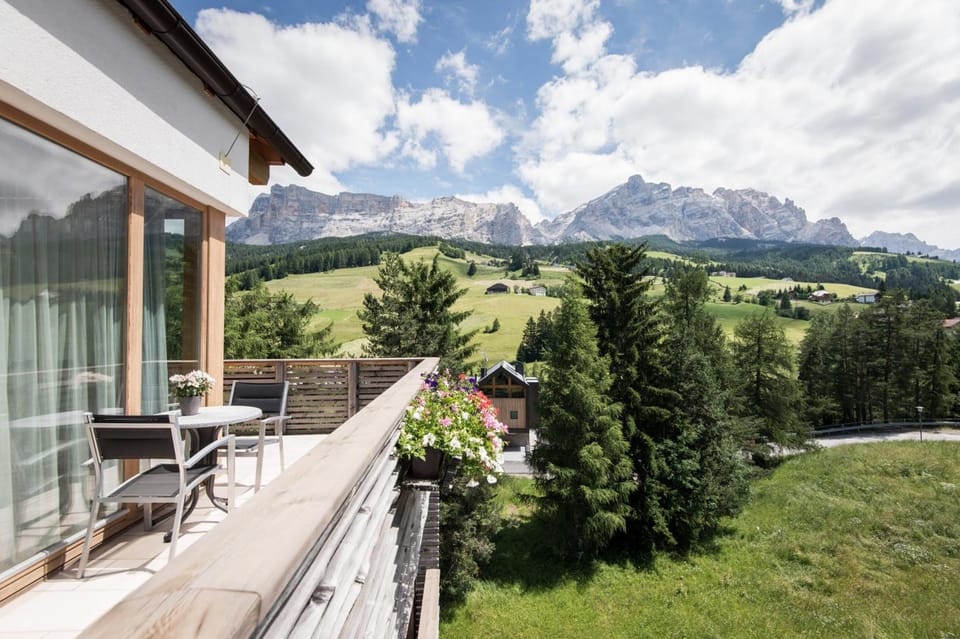 Alpine Hotel Ciasa Lara Hotel in La Villa