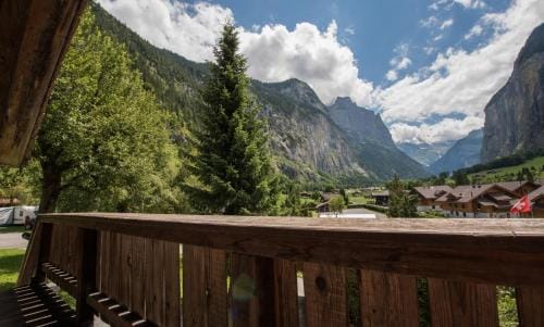 Schutzenbach Backpackers For Adults 18-34 years only Hostel in Lauterbrunnen