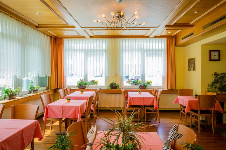 Hotel Heilquelle-Leukerbad-Therme Hotel in Canton of Valais