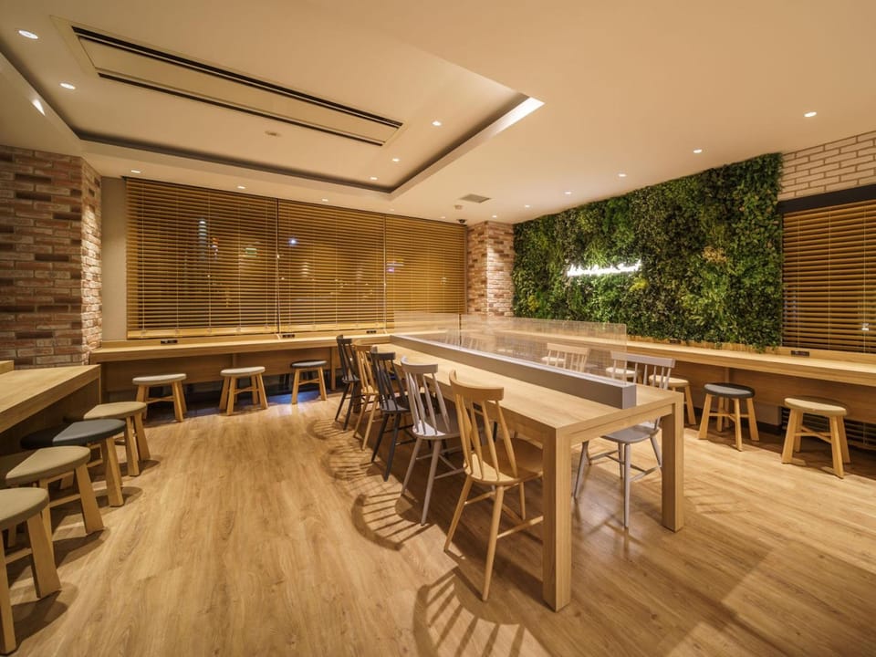 Bar/lounge