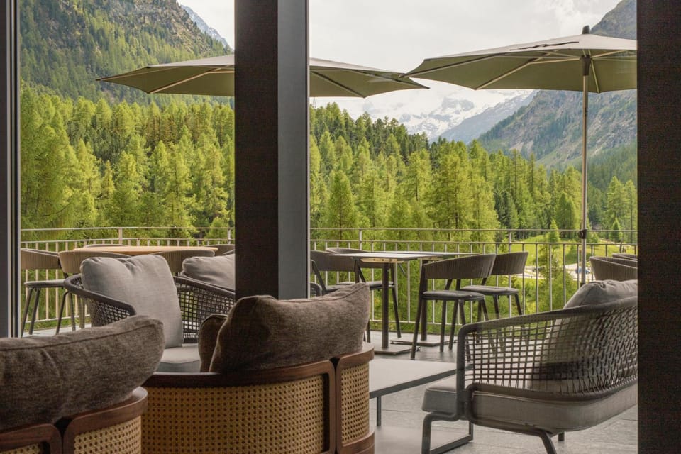 Hotel Saratz Pontresina Mountain Resort & Spa Hotel in Samedan