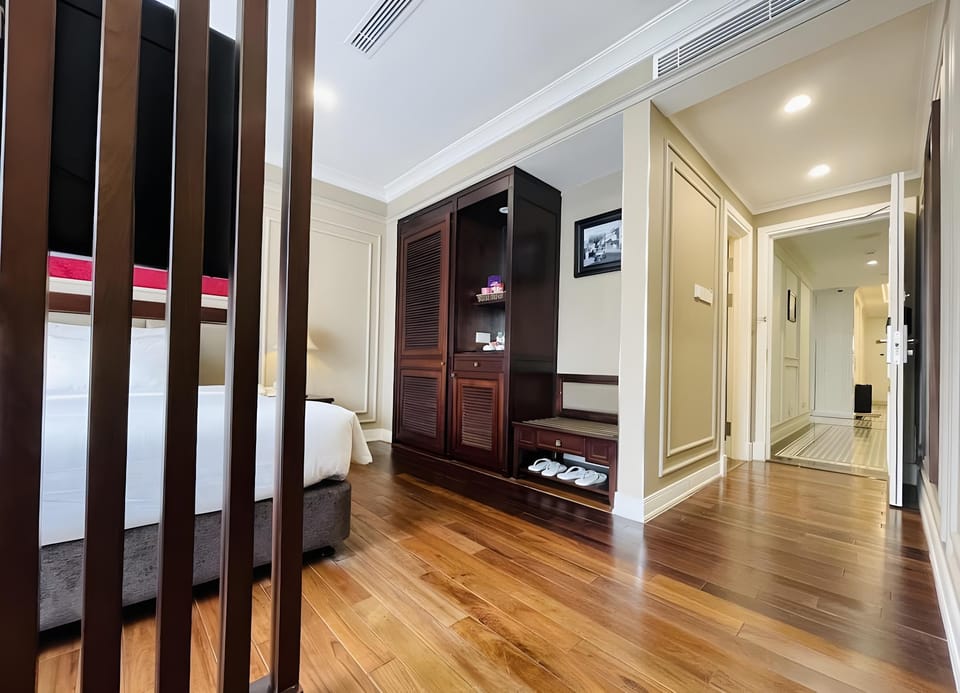 Hotel du Monde Art Hotel in Laos