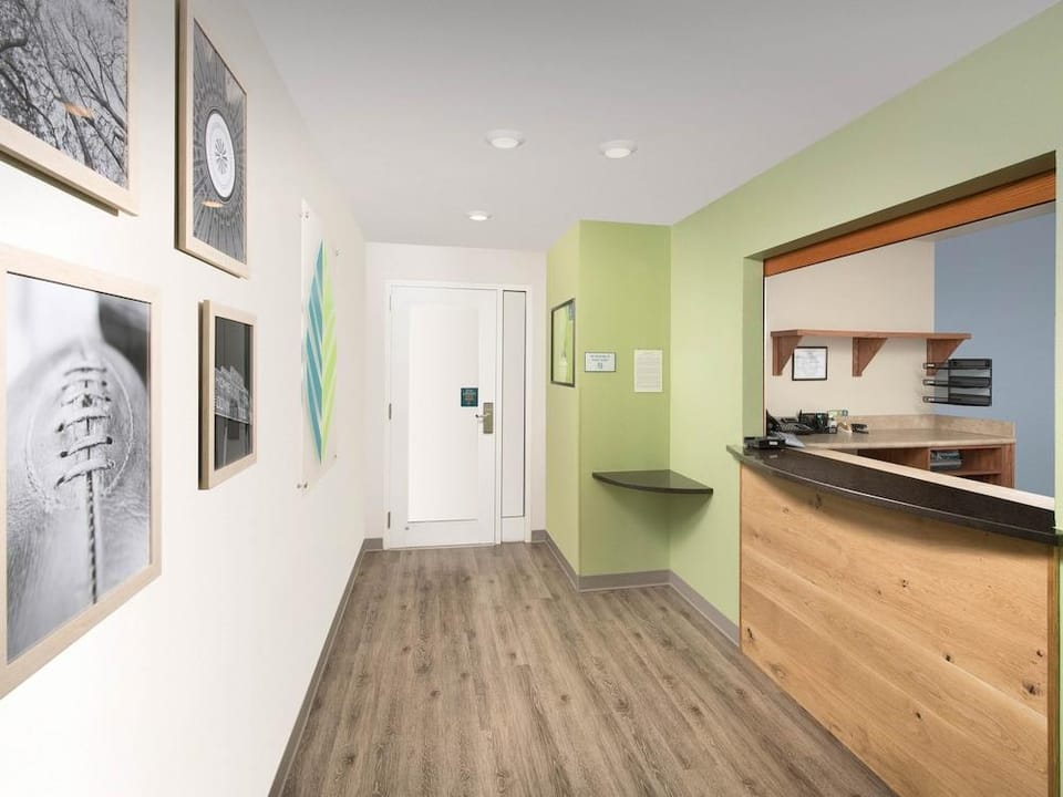 WoodSpring Suites Naples West Hotel in East Naples