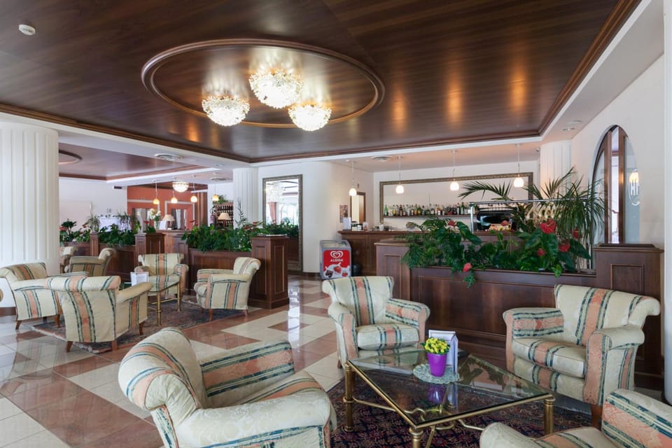 Bar/lounge
