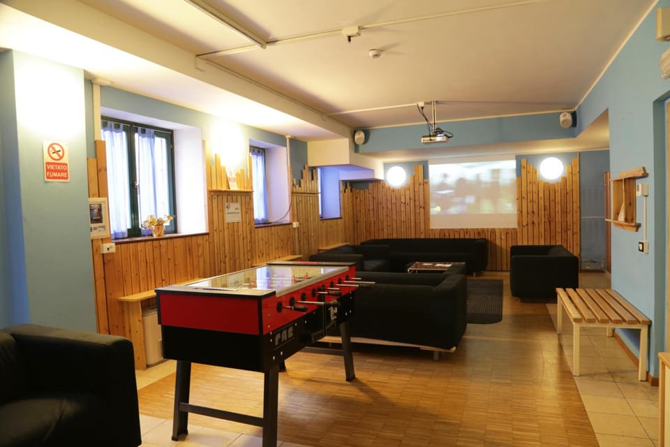 Shared lounge/TV area