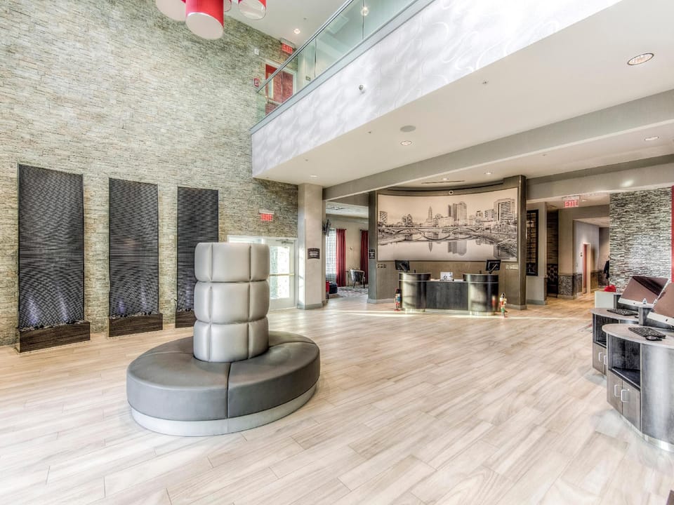 Staybridge Suites University Area OSU By IHG Hotel in Clintonville
