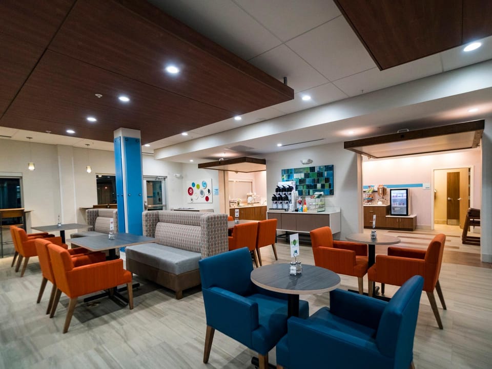 Holiday Inn Express & Suites Southaven Central - Memphis By IHG Hotel in Southaven
