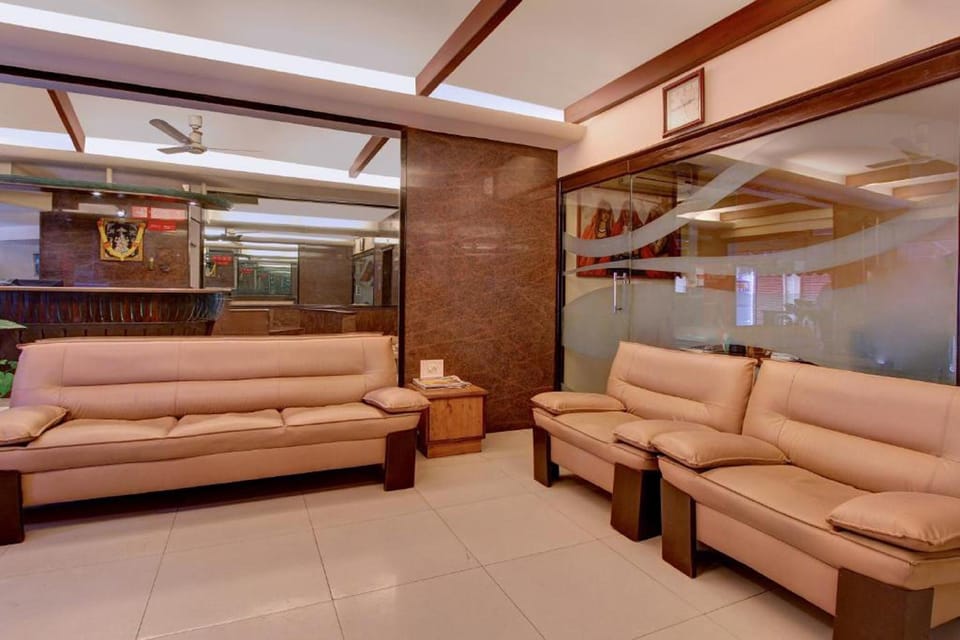 Shrusti Comfort Hotel in Bengaluru